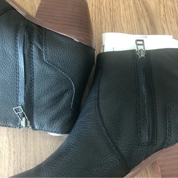 NIB $198 Madewell The Western Black Leather Bootie in size 7.5! - Picture 10 of 15